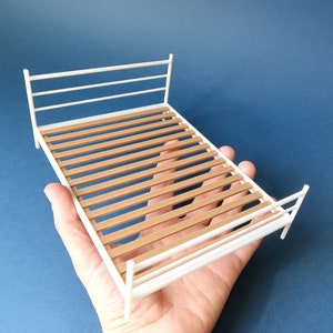 Dollhouse bed, 1:12th scale, modern dollhouse furniture image 3