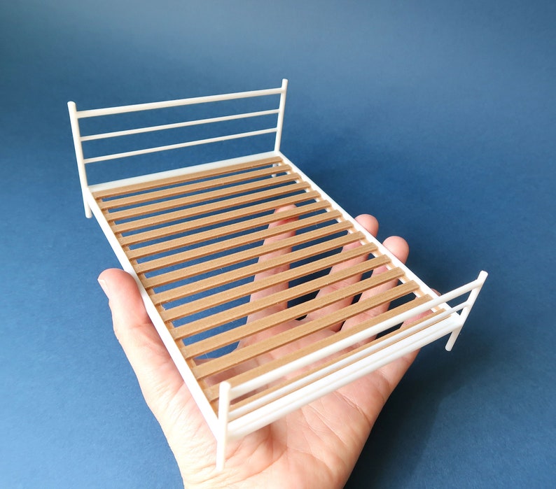 Dollhouse bed, 1:12th scale, modern dollhouse furniture image 3