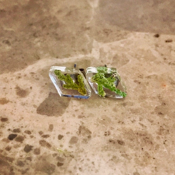 Stud earrings, resin earrings, resin earrings studs, cure resin earrings, gift for her, lovely earrings.