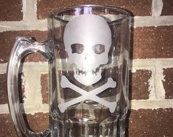 Skull Beer Glass, Etched Skull Whisky Glass, Skull Mug, Personalization Skull Pint Glass, Pirate Mug