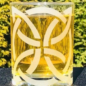 Celtic, Celtic Knot, Irish Whisky Glass, Scottish Glassware, Irish Wedding Glasses, Irish Wedding Gift, Scottish Pub Glass, Wales