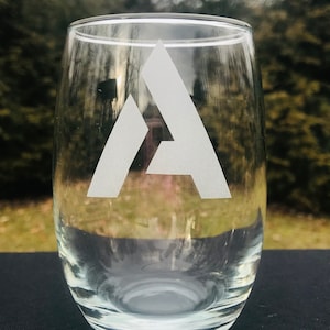 Customized Glass, Personalized Gift, Personalized Barware, Monogramed Pint Glass, Groomsman Gift, Wedding Gift, Custom Whisky Glass