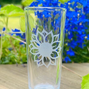 Custom Sunflower Glass, Personalized Sunflower Glass, Sunflower Shot Glass, Sunflower Wedding Decor, Gift for Mom