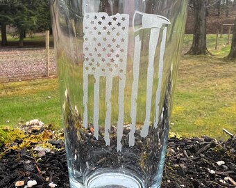 Firefighter Axe Pint Glass, USA Fireman Beer Mug, Firefighter Engraved Whisky Glass, Gift for Firefighter, Gift for Hotshot, Fire Department