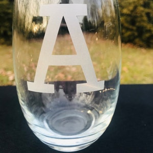 Personalized Initial Bridesmad Gift, Wedding Gift, Personalized Whisky Glass, Personalized Last Name Glasses, Personalized Pint Glass