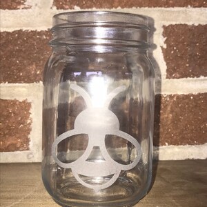 Bee, Etched Bee Glass, Bee Glassware, Personalized Bee Glasses, Gift For Beekeeper