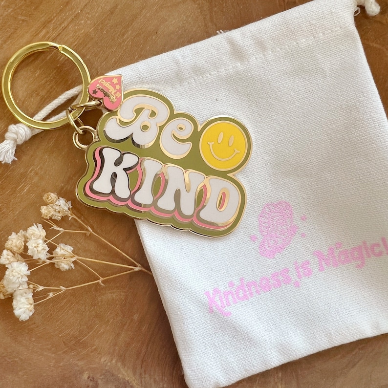 Be Kind Keychain / Bag Charm - Smiley Face Motivational - Inspirational ...