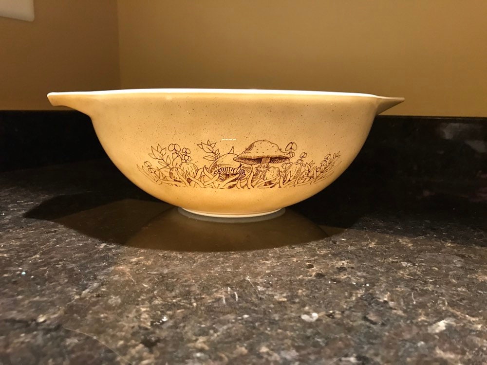 Extra large Pyrex Mixing Bowl Mushroom Pattern Vintage Etsy