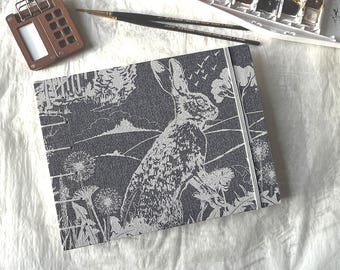 Handmade White Rabbit Sketchbook: Exposed Spine, 150gsm Paper
