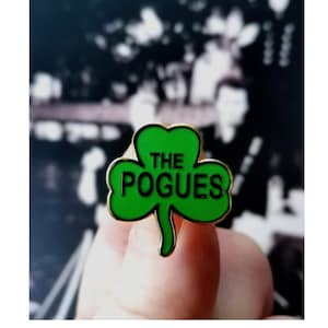 The Pogues Shamrock Pin Badge Irish Celtic punk rock Shane Macgowan.