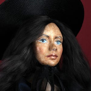 KUNSTPUPPE Unikat Sammlerpuppe Scarlett.