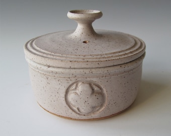 Ceramic Pottery Wheel-thrown Handmade Stoneware Microwave Egg Cooker