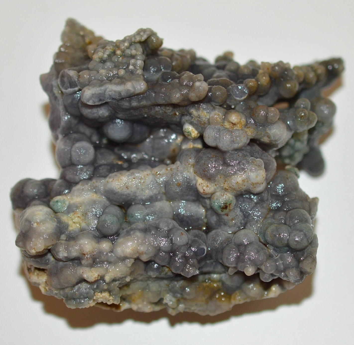 原石グレープアゲート ブドウ状カルセドニー クリスタル 140,894 g 1個