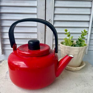 Vintage Red Enamel Teapot: MCM Kitchen Decor