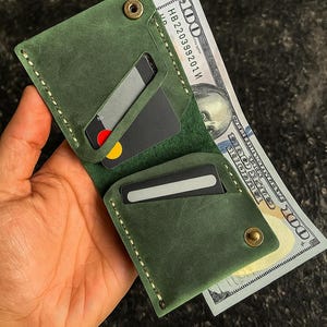 Portafoglio in Pelle Fatto a Mano – Porta Carte Slim & Portfolio – Accessorio Rustico in Vera Pelle – Regalo Minimalista per Lui o Lei