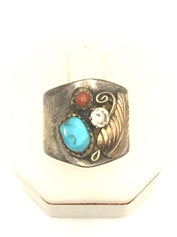 Fantastic Vintage Native American Navajo 2 Large Corals Sterling Silver Ample Ring Fantastic Vintage Native American Navajo 2 Large Corals Sterling Silver Ample Ring