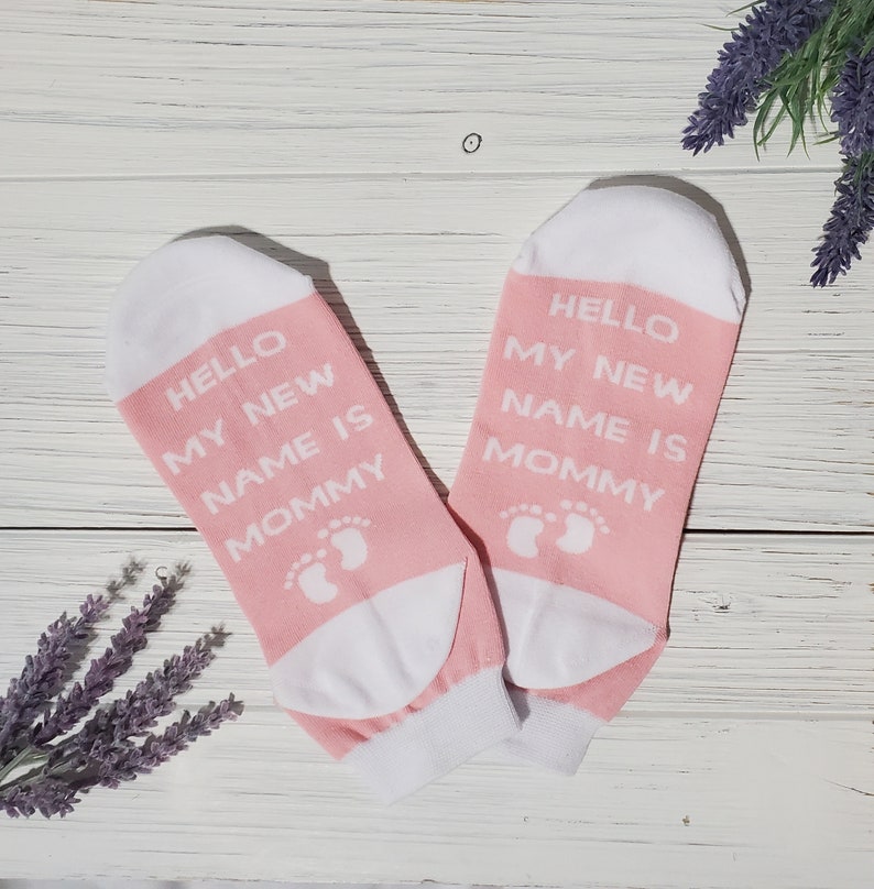 Hello My New Name Is Mommy Socks Soft Cotton Pink Or Green Etsy hello-my-new-name-is-mommy-socks-soft-cotton-pink-or-green-etsy