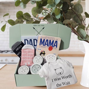  Tioncy 12 Pcs New Parents Gift Basket New Mom and Dad Gifts  2024 Tumblers Baby Jumpsuit Socks Decision Coin for Baby Shower New Parents  Gifts : Baby