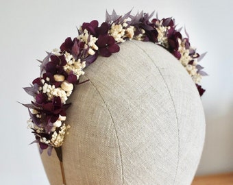 Fascia per capelli con ortensie e rusco