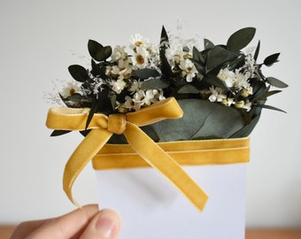 Daisy and eucalyptus pocket boutonniere with bow