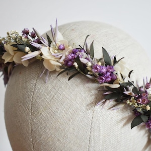 Purple and white crown with gypsophila and hydrangea