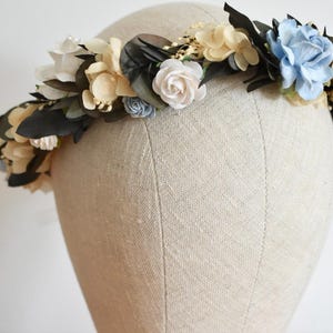 Blue rose crown
