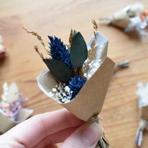 Mini dried flower bouquets