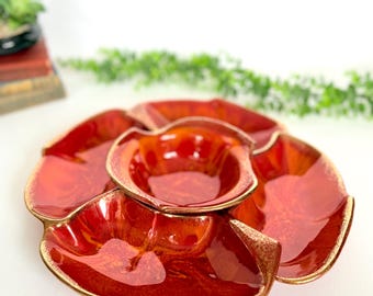 Juego de fiesta vintage de cerámica californiana MCM de los años 60, color naranja, rojo y dorado, diseño de lava goteante.