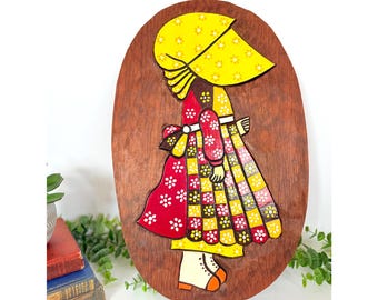 Placa de pared de madera tallada artesanal de Holly Hobbie, estilo vintage de los años 70
