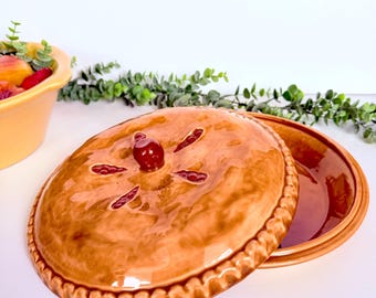 Plato para tarta de cerezas de cerámica pintado a mano de los años 70, estilo cottagecore, estilo kitsch de granja.