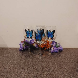 Summer wine glass, Blue butterfly wine glass, butterfly