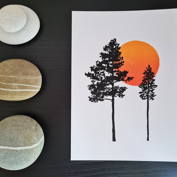 LINOPRINT Tannenbaum Sonnenuntergang || A5 || Handgemachte Original Wandkunst || Botanische Kunst || Silhouette