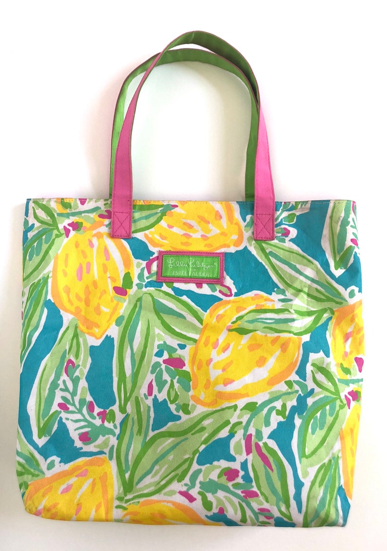 Amazon Com Estee Lauder Lilly Pulitzer Snapdragon Print Cosmetic