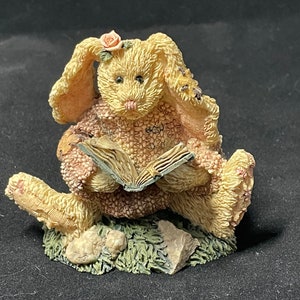 Boyds Bears and Friends Rabbit “He Who Has Patience”Vintage 1993