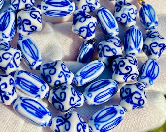 Vintage Chinese Export Porcelain Necklace 21.5” Blue Hand Painted Beads