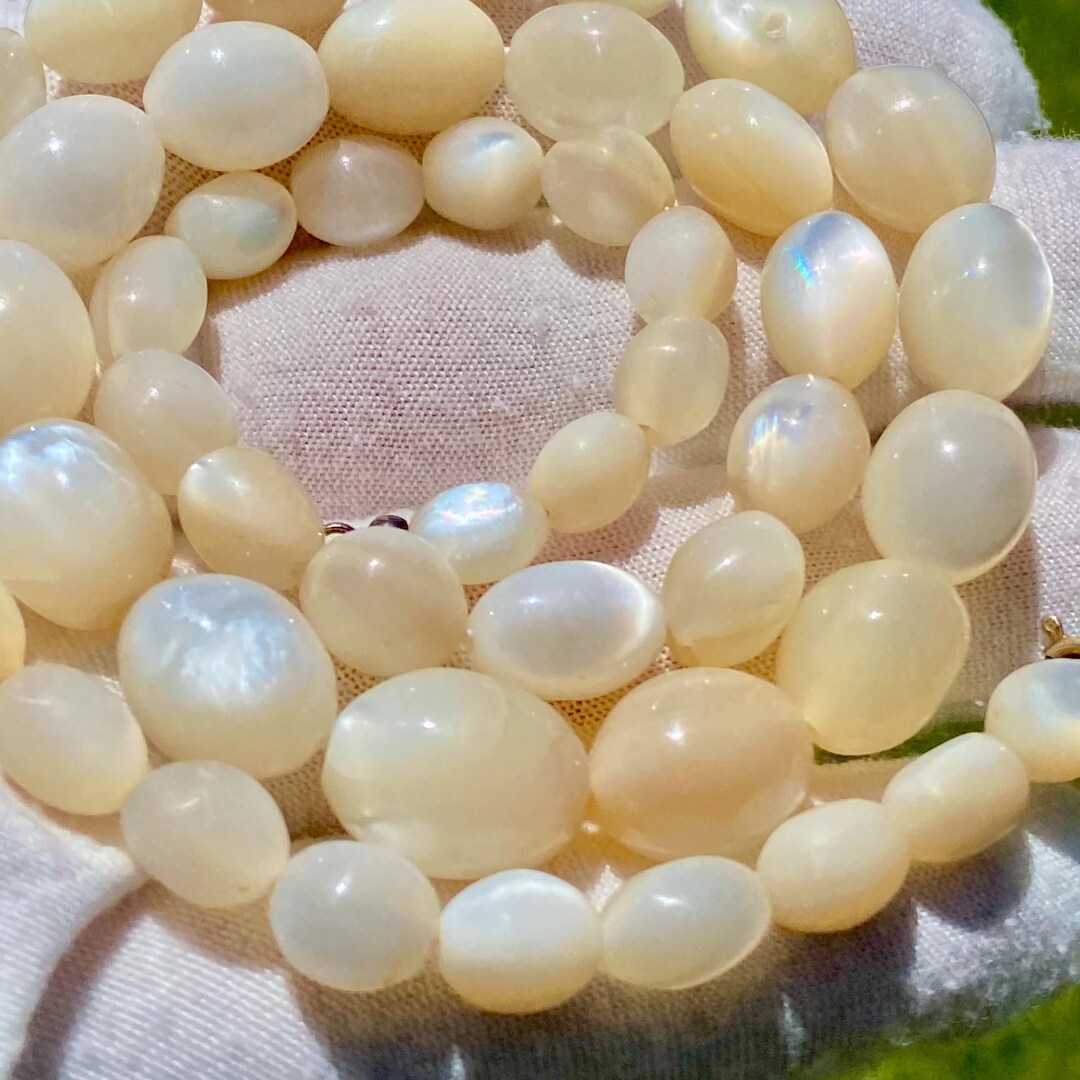 Vintage Balamut Mother of Pearl Shell Necklace Graduated Beads 1950s - Etsy