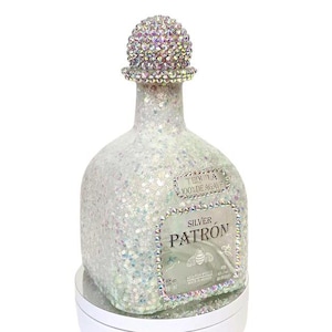 Chunky Iridescent Glitter Crystal Rhinestone Bling Bedazzled Patron Silver 750ml Empty Tequila Bottle Decanter