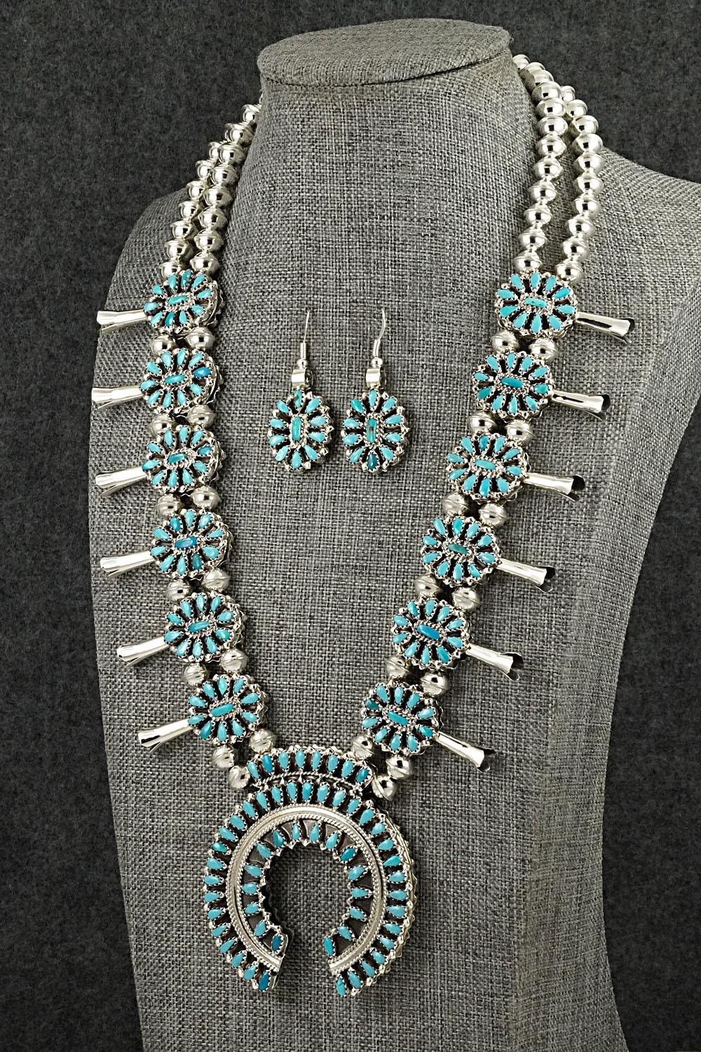 【F】【Q】水色アスティエAurelie & Revolution Turquoise, Coral & Sterling Silver Reversible Squash Blossom Set