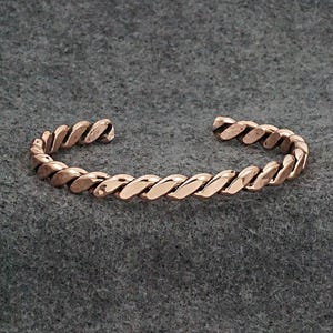 【激安】SHIPS Elaine Tahe TRIANGLE BANGLE 激安】SHIPS Elaine Tahe TRIANGLE BANGLE Z Elaine Tahe