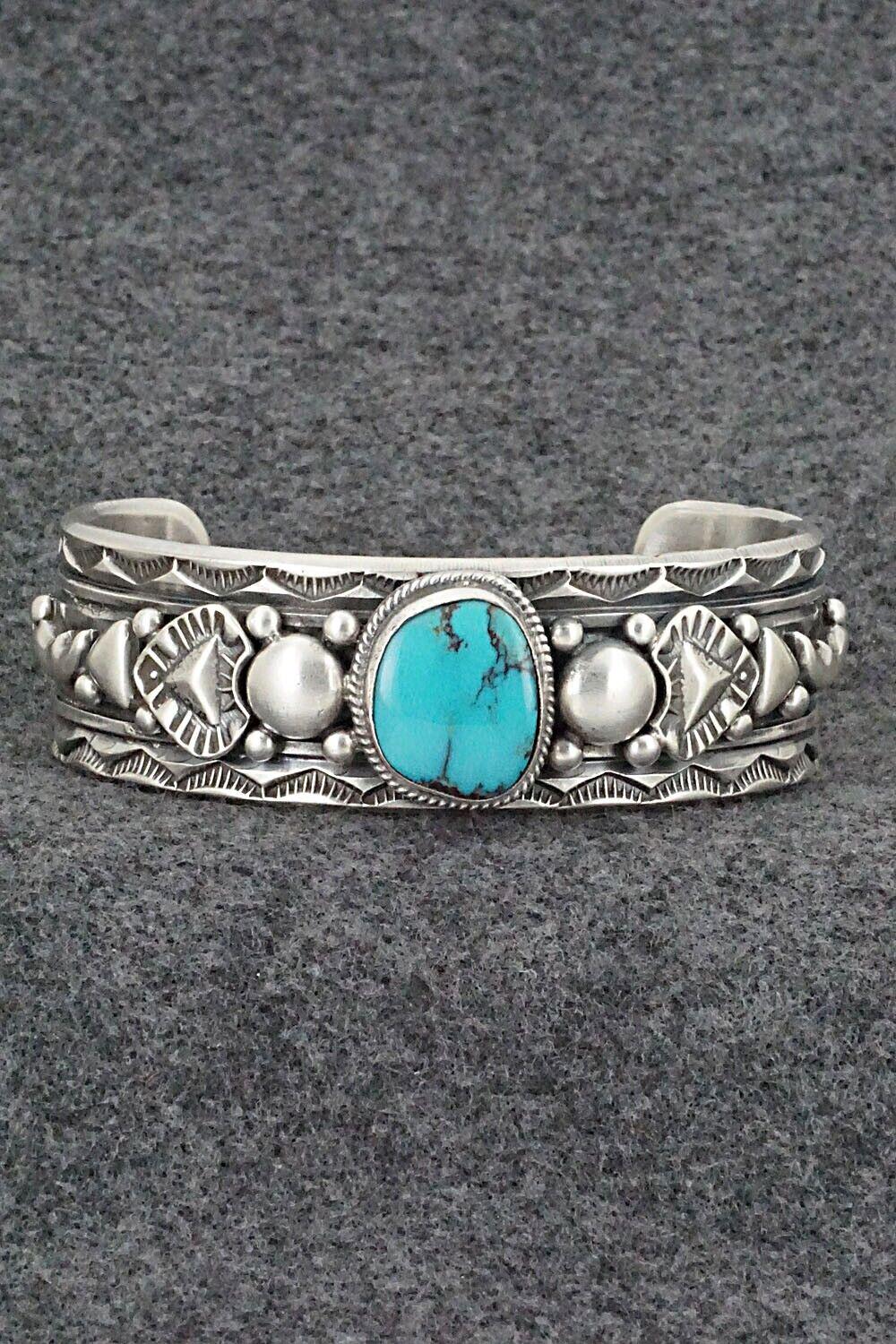 Gorgeous Native American Navajo Gaspeite Sterling Silver Link Bracelet Signed Ann Curley Gorgeous Native American Navajo Gaspeite Sterling Silver Link Bracelet Signed Ann Curley