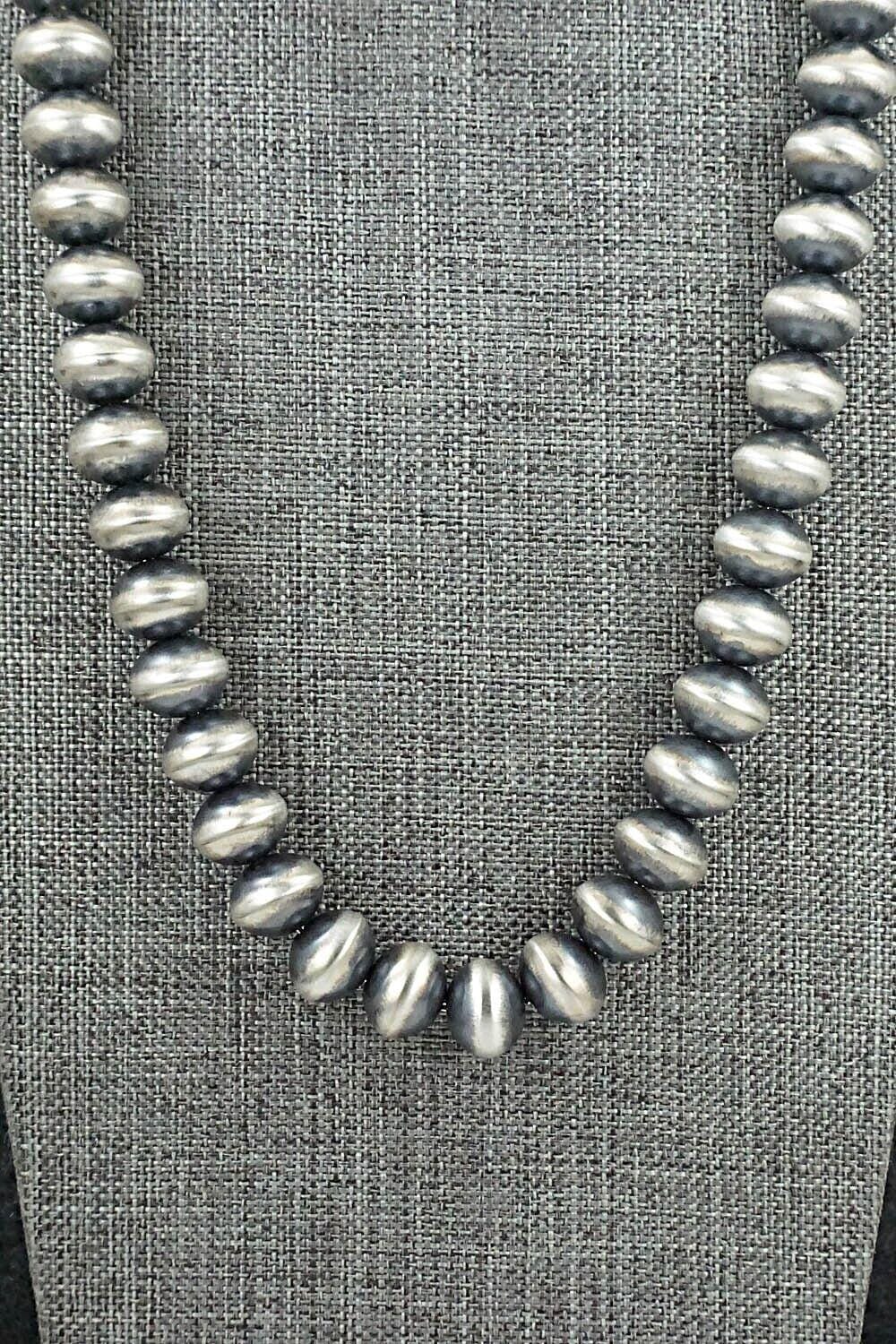 Sterling Silver Navajo Pearl Necklace 26