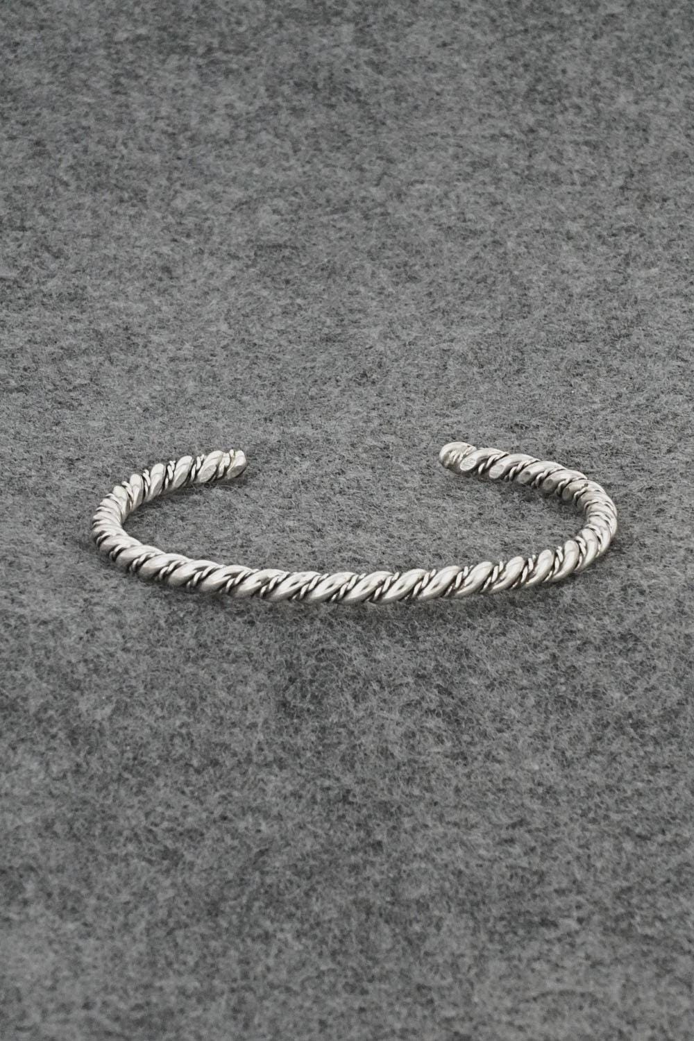 Elaine Tahe Jewelry - Etsy