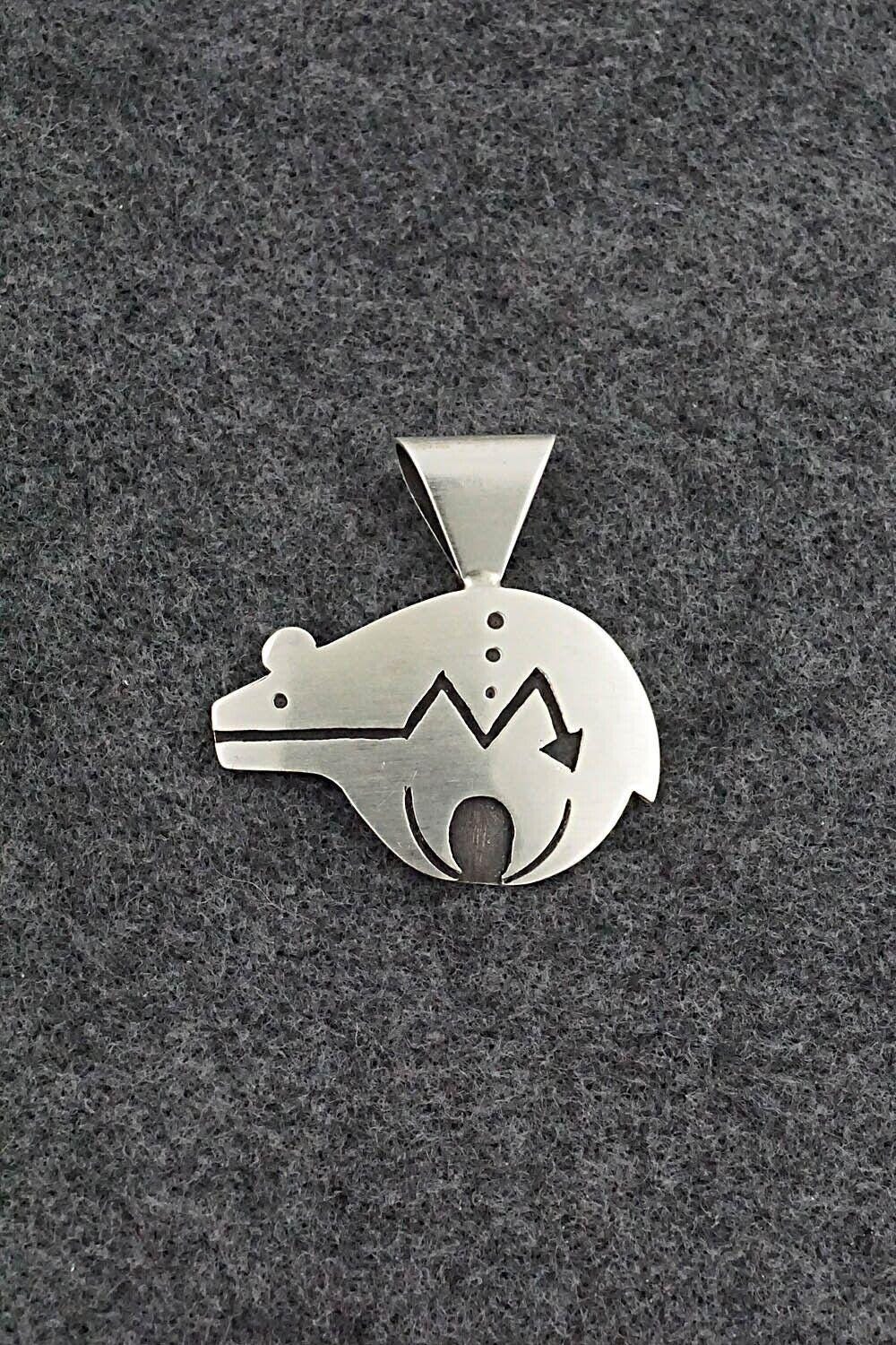 VB 刻印 VERNON BEGAY ヴァーノンビゲイSTERLING ナバホ インディアンジュエリー VB 刻印 VERNON BEGAY ヴァーノンビゲイ