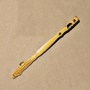 Hand Carved Bamboo Backscratcher: Native American Grizzly Bear Art Collectable Home Decor Ideal I care gift for Anyone