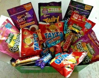 Treat Gift Box – Tayto Crisps, Cadbury Chocolate & Authentic Goodies from Ireland | Luxury Food Hamper