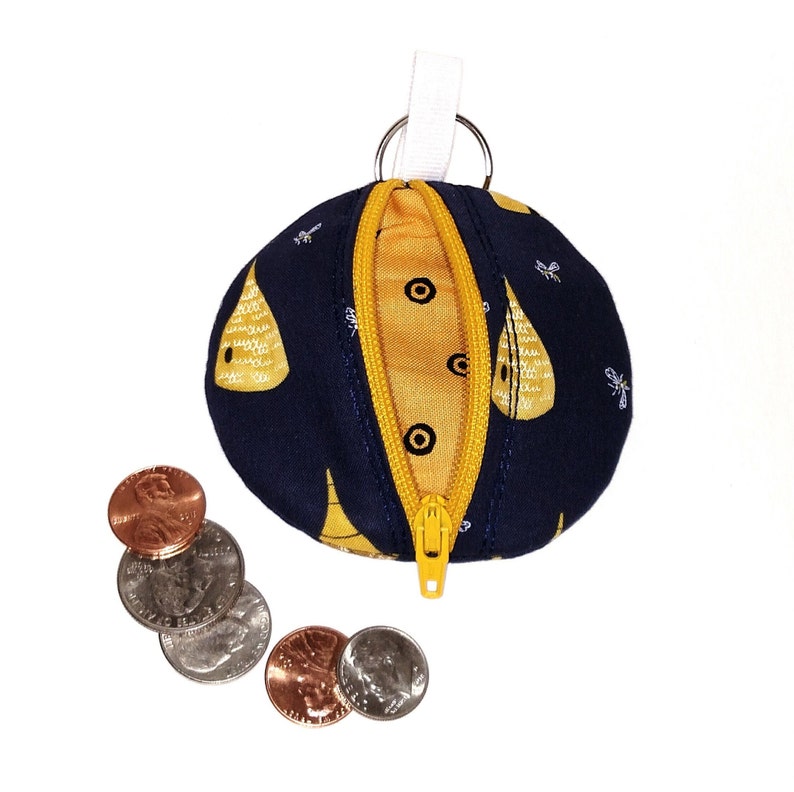 Bee Hive Coin Purse, Hive Coin Pouch, Change Purse, Zippered Coin Purse, Key Purse, Circle Zipper Purse, Bee Coin Purse, Ear Bud Pouch afbeelding 3