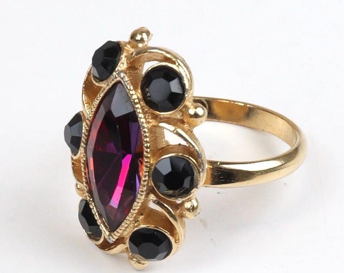 Vintage Signed SARAH COVENTRY Gold Royal Java 1974 Ring Adjustable Size Purple Marquise Stone Black Rhinestones Gold Tone Metal
