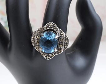 Vintage Sterling Silver Marcasite Glass Faceted Blue Stone Ring Size 9 1970'S 1980’S