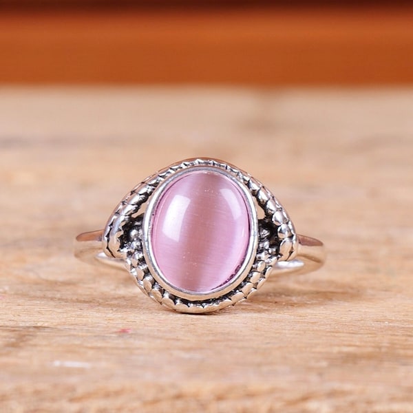 Vintage Pink Moonstone Ring / Women’s Vintage Ring Size 8 / Gift For Her / Unique Statement Rings