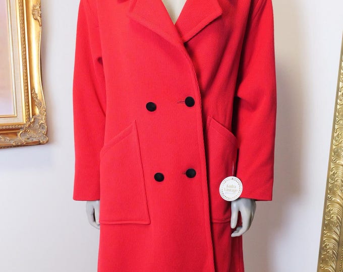Vintage women’s 100% wool red long corduroy dress coat with black velvet collar size large